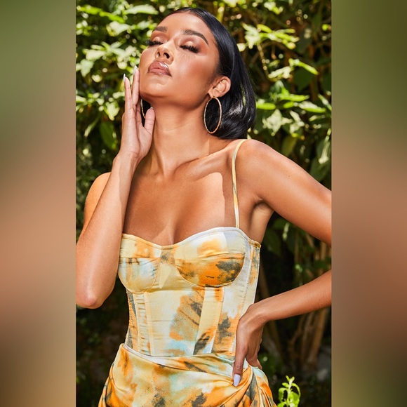 Viral PrettyLittleThing Orange Tie Dye Print Corset and Ruched Skirt Set Sz 10 - Picture 4 of 14